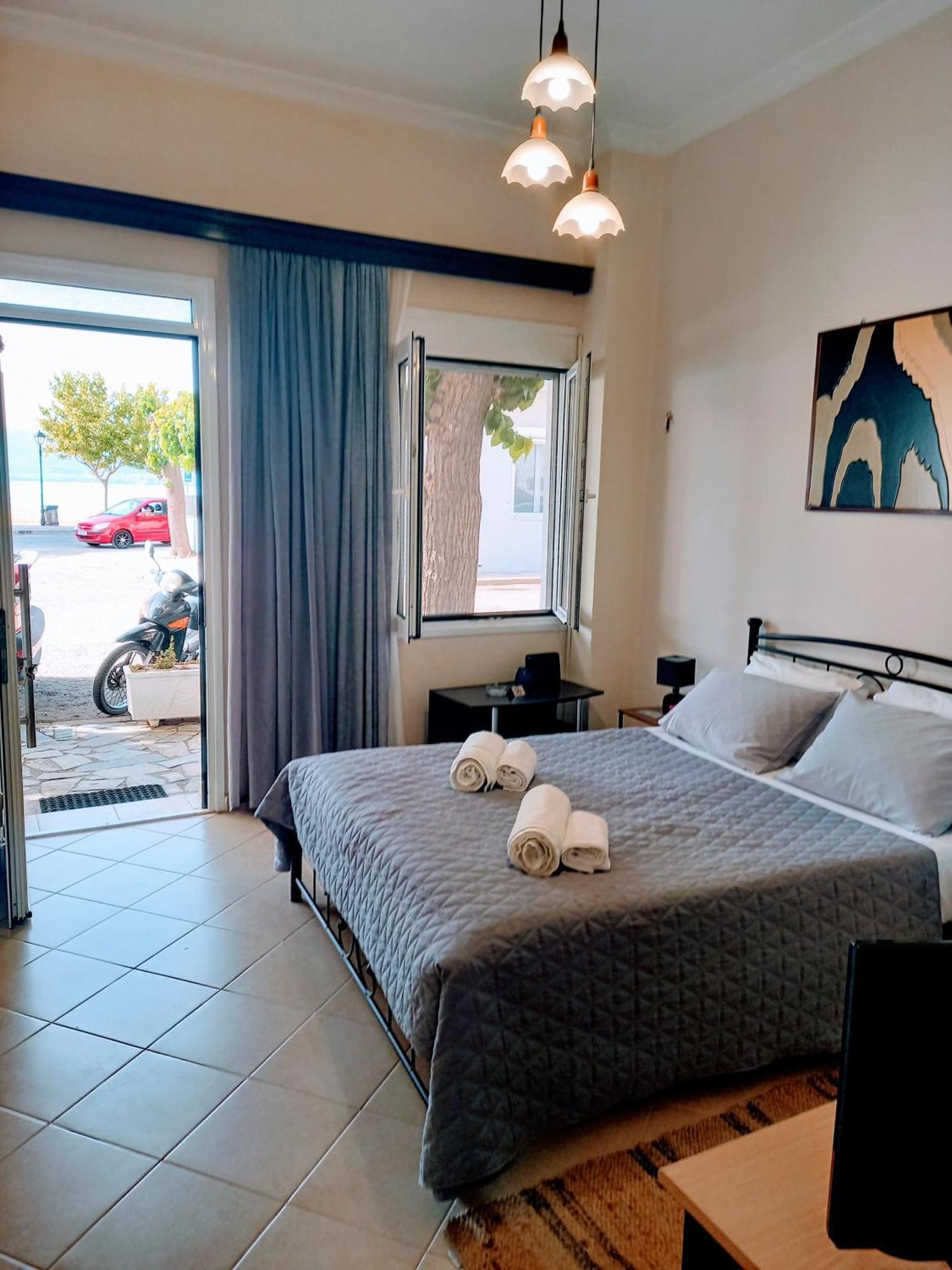 Pel House Apartment Nafpaktos Екстериор снимка
